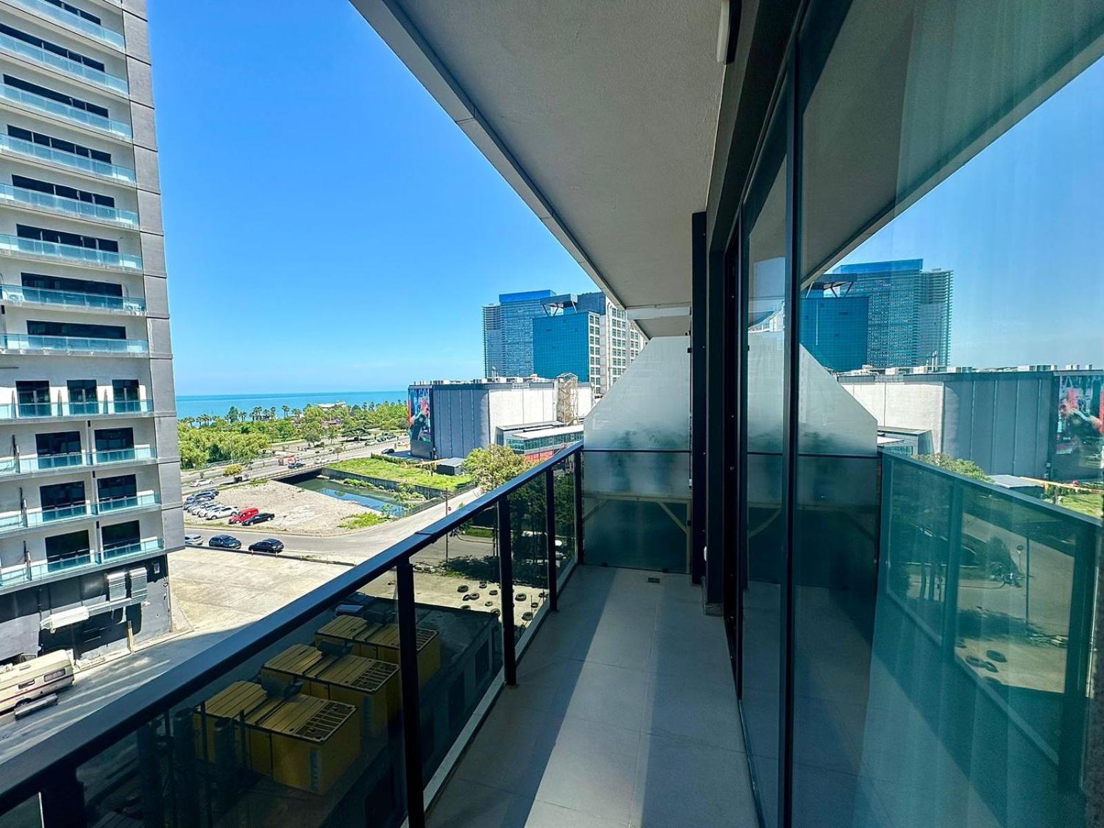 Nova Concierge Aparthotel Батуми Екстериор снимка