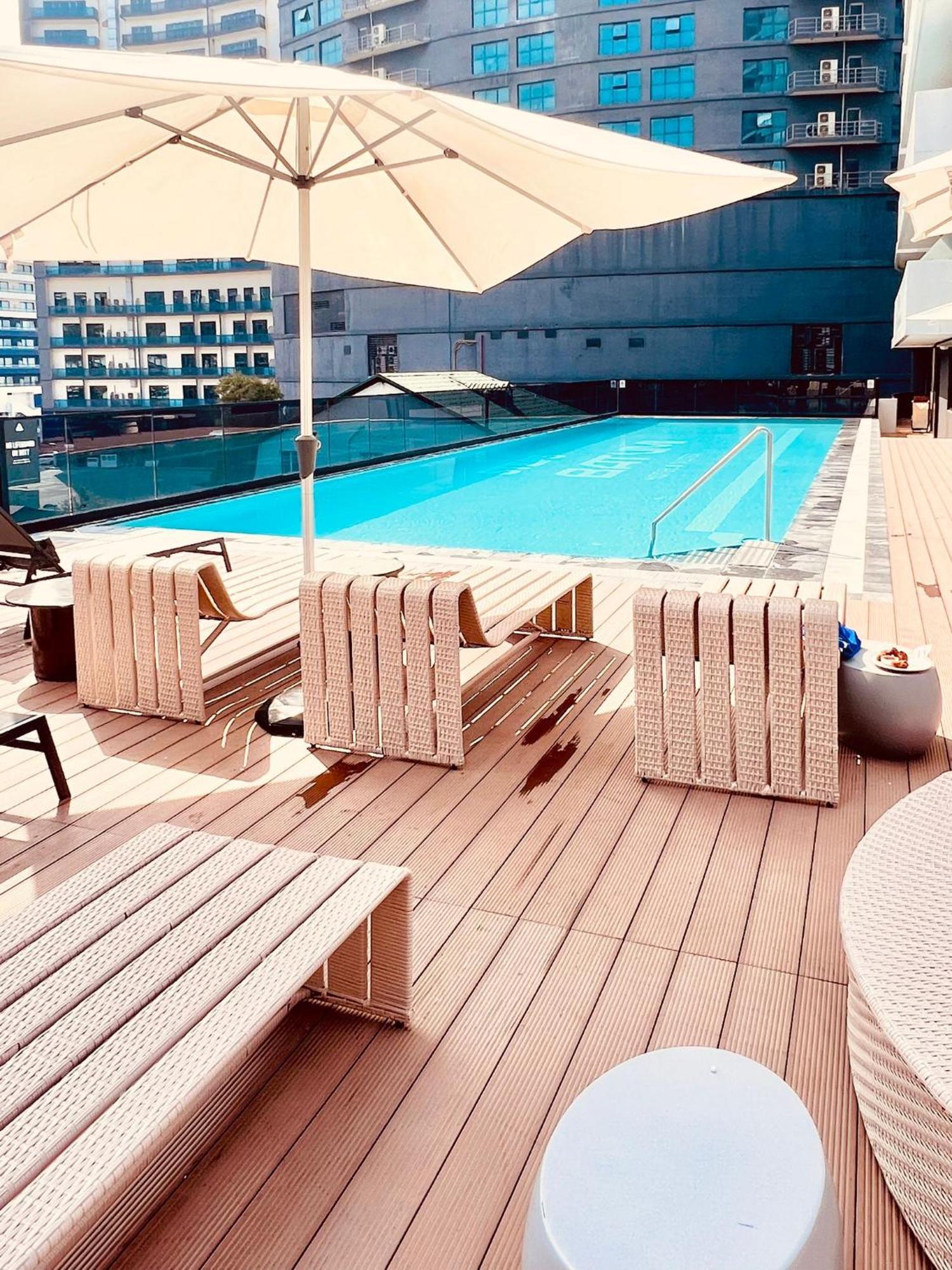 Nova Concierge Aparthotel Батуми Екстериор снимка